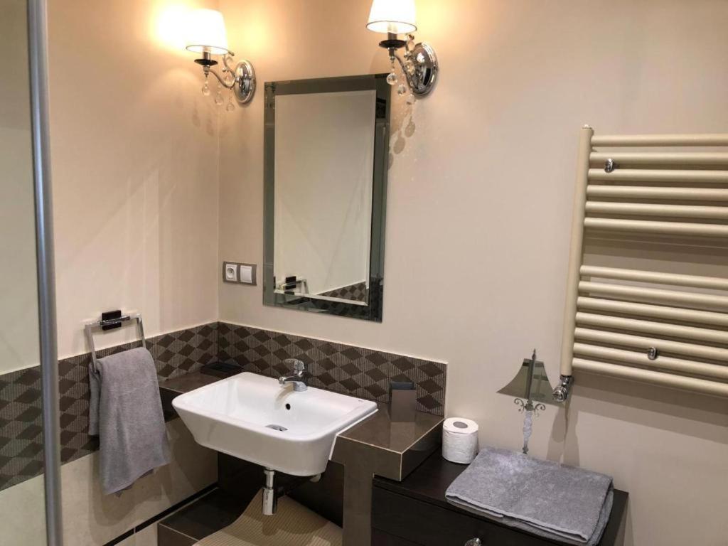 Apartamenty Plaza Słupca エクステリア 写真